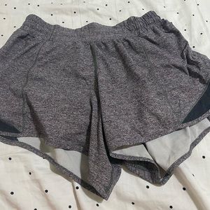 Lululemon Hotty Hots 4inch-Heather Lux Multi Black